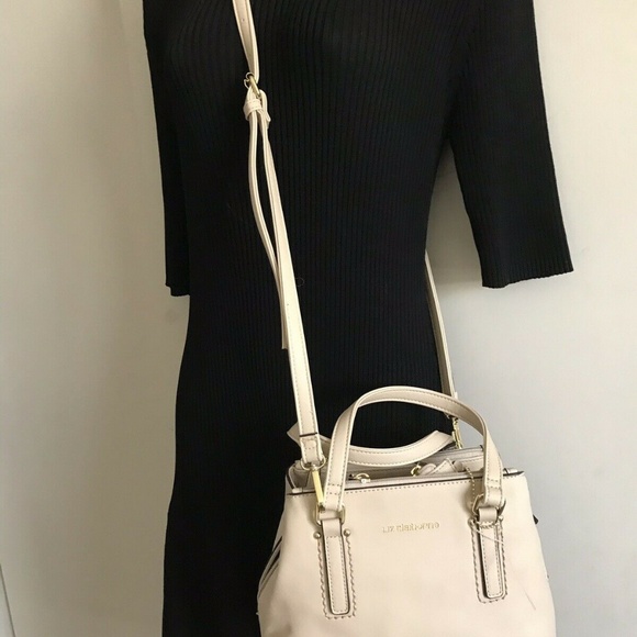 NWOT!! LIZ CLAIBORNE Saffiano Tote - Picture 3 of 8